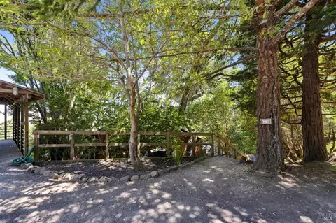 Exterior - 21 Dover Rd, Inverness, CA 94937 photo 24 of 28