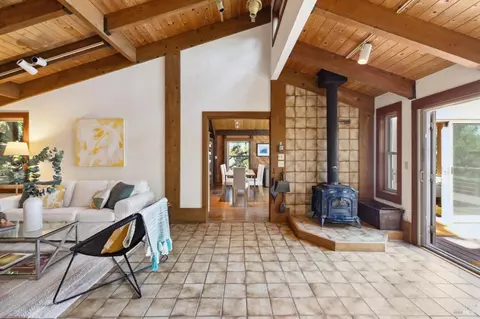 Entry Way - 21 Dover Rd, Inverness, CA 94937 photo 3 of 4