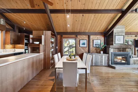 Dining - 21 Dover Rd, Inverness, CA 94937 photo 3 of 8
