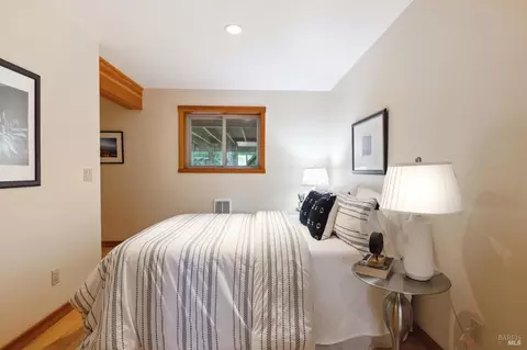 Bedroom - 21 Dover Rd, Inverness, CA 94937 photo 6 of 8