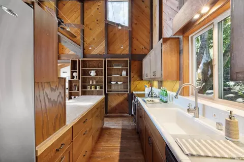 Kitchen - 21 Dover Rd, Inverness, CA 94937 photo 8 of 8