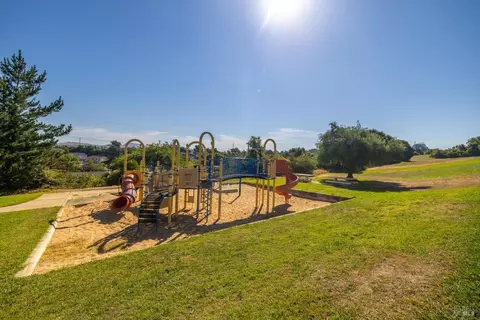 473 Del Sur St, Vallejo, CA 94591 photo 8