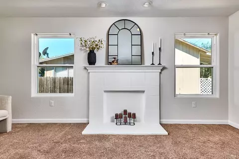 440 E A St, Dixon, CA 95620 photo 6