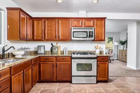 440 E A St, Dixon, CA 95620 photo 9