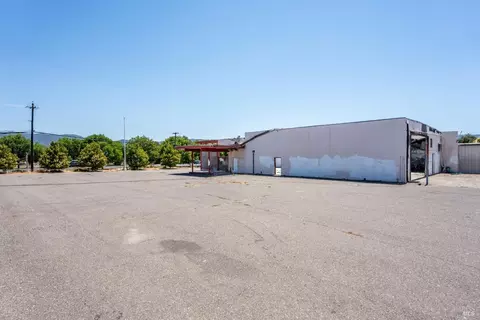 1320 S State St, Ukiah, CA 95482 photo 4