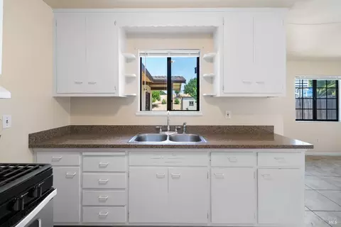1152 Warren Ave, Vallejo, CA 94591 photo 16