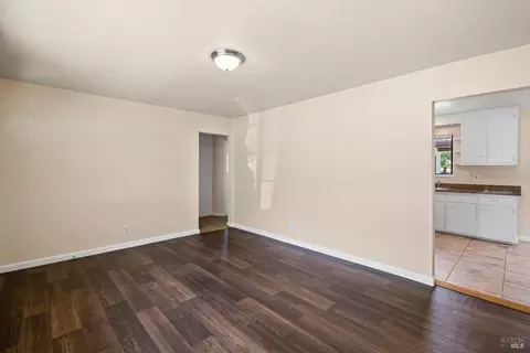 1152 Warren Ave, Vallejo, CA 94591 photo 3