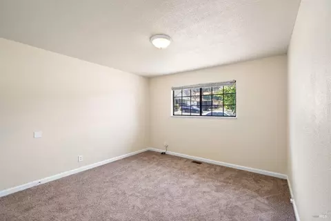 1152 Warren Ave, Vallejo, CA 94591 photo 8