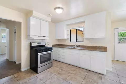 1152 Warren Ave, Vallejo, CA 94591 photo 15