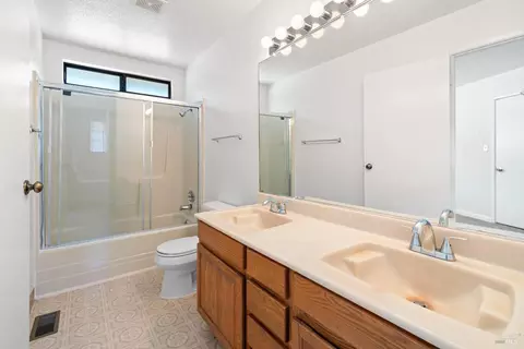 1152 Warren Ave, Vallejo, CA 94591 photo 9