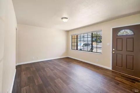 1152 Warren Ave, Vallejo, CA 94591 photo 4