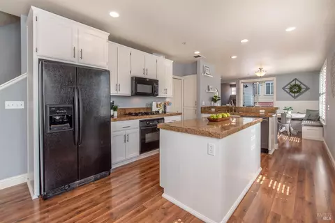478 Emily Rose Cir, Windsor, CA 95492 photo 6