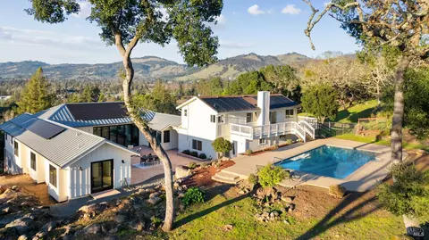 4822 Sullivan Way, Santa Rosa, CA 95409