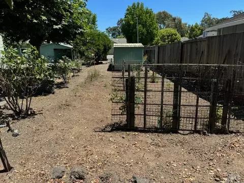406 Wilson Ln, Windsor, CA 95492 photo 4