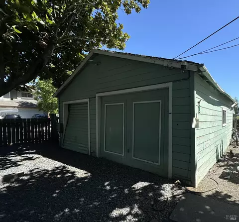 406 Wilson Ln, Windsor, CA 95492 photo 3