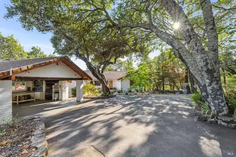19299 Admiral Cooke Ln, Sonoma, CA 95476 photo 17