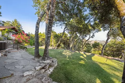 19299 Admiral Cooke Ln, Sonoma, CA 95476 photo 52