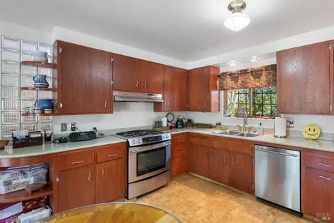 767 3rd St E, Sonoma, CA 95476 photo 9