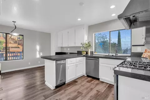 Kitchen - 5081 Georgia St, Vallejo, CA 94591 photo 4 of 5