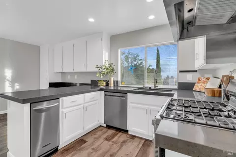 Kitchen - 5081 Georgia St, Vallejo, CA 94591 photo 5 of 5