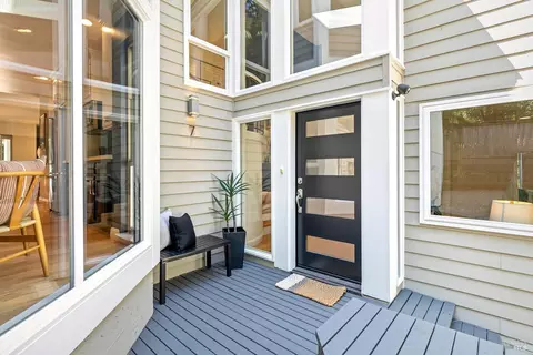 7 Wolfe Ave, San Rafael, CA 94901 photo 2