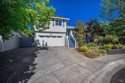 467 Harper Ct, Windsor, CA 95492 photo 3
