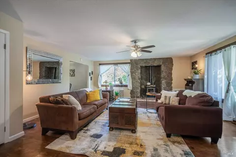 467 Harper Ct, Windsor, CA 95492 photo 8