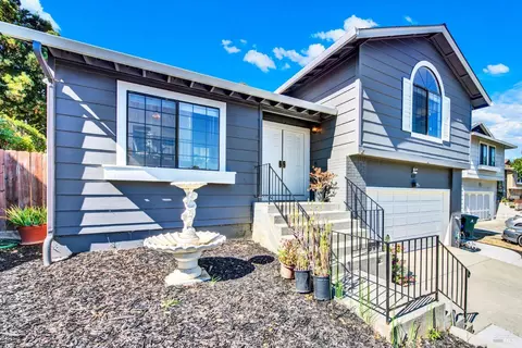 Exterior - 837 N Regatta Dr, Vallejo, CA 94591 photo 4 of 14