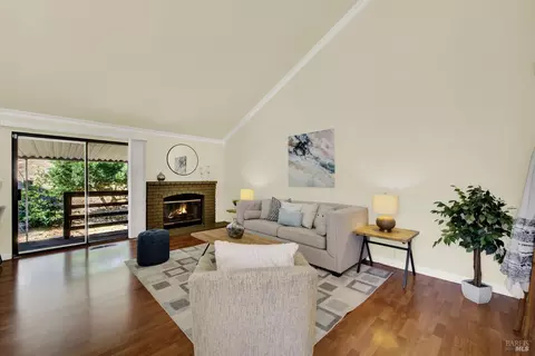 Living - 837 N Regatta Dr, Vallejo, CA 94591 photo 9 of 13