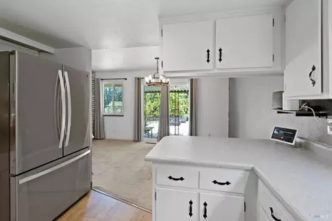 511 W 2nd St, Cloverdale, CA 95425 photo 8