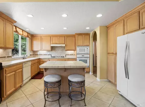 2529 Bartlett Ct, Ukiah, CA 95482 photo 9