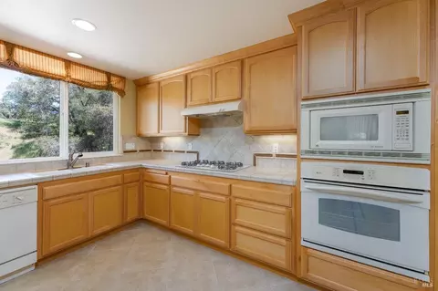 2529 Bartlett Ct, Ukiah, CA 95482 photo 7