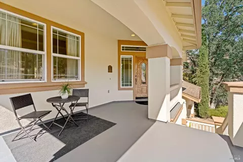 2529 Bartlett Ct, Ukiah, CA 95482 photo 2