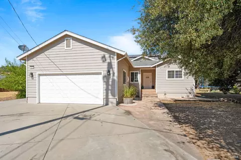 19776 Bear Valley Rd, Hidden Valley Lake, CA 95467