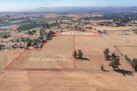 1830 E Railroad Ave, Penngrove, CA 94951