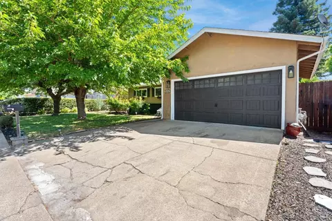 575 Oak Manor Dr, Ukiah, CA 95482 photo 25