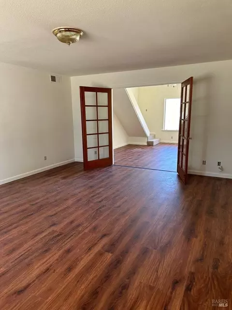 535 Cement Hill Rd, Fairfield, CA 94533 photo 2