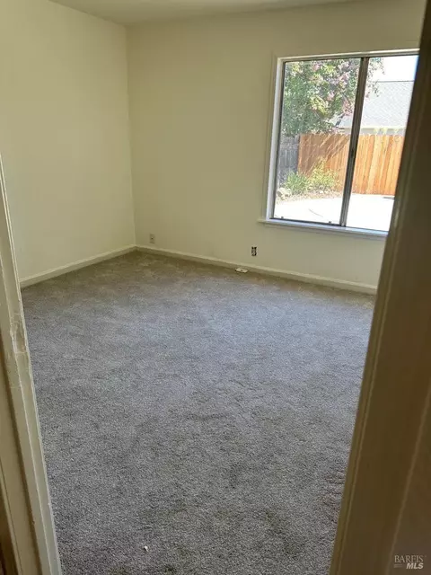 535 Cement Hill Rd, Fairfield, CA 94533 photo 4