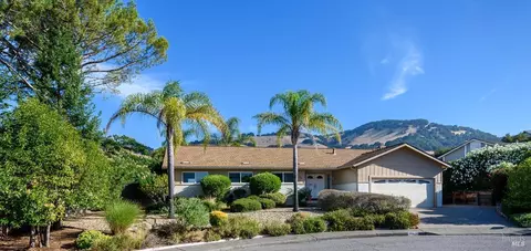 15 Isabella Ct, Novato, CA 94945