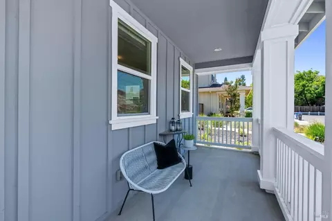 2059 Morlan Dr, Napa, CA 94558 photo 3