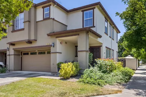 2870 Pearblossom Dr, Santa Rosa, CA 95407