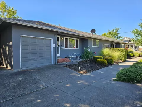 971-983 Jackson St, Napa, CA 94559 photo 2