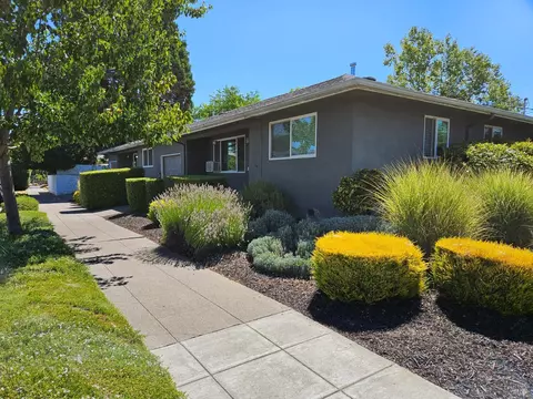 971-983 Jackson St, Napa, CA 94559