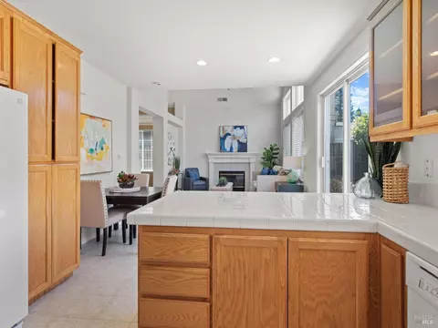 1283 Rachel Way, Vallejo, CA 94591 photo 4