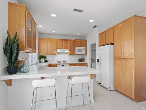 1283 Rachel Way, Vallejo, CA 94591 photo 2