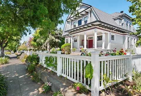 926 Humboldt St, Santa Rosa, CA 95404