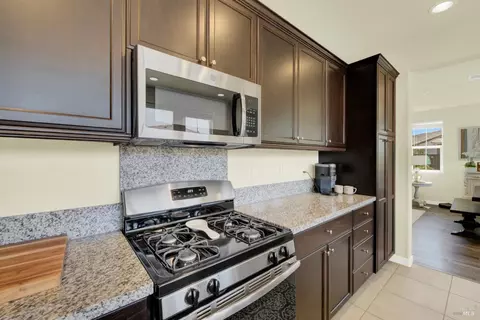 Kitchen - 4471 Cancun Ct, Fairfield, CA 94533 photo 9 of 9
