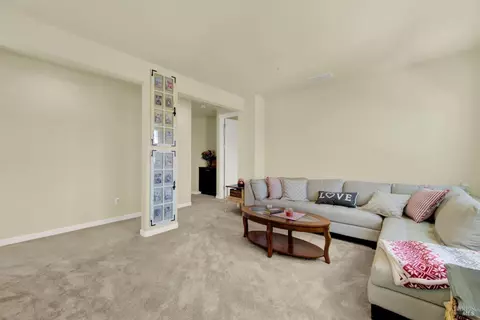 Living - 4471 Cancun Ct, Fairfield, CA 94533 photo 4 of 6
