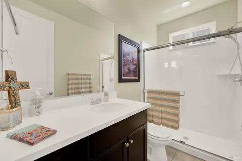 Bath - 4471 Cancun Ct, Fairfield, CA 94533 photo 1 of 5