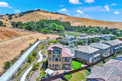 View/Area - 4471 Cancun Ct, Fairfield, CA 94533 photo 5 of 8